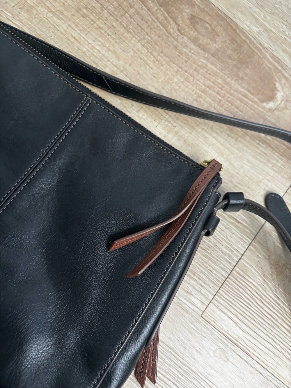 Fossil Black Leather Crossbody with Brown Logo Tab - Picture 5 of 10